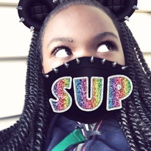 Meet your Posher, Hailey